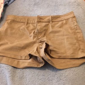 H&M’s divided shorts